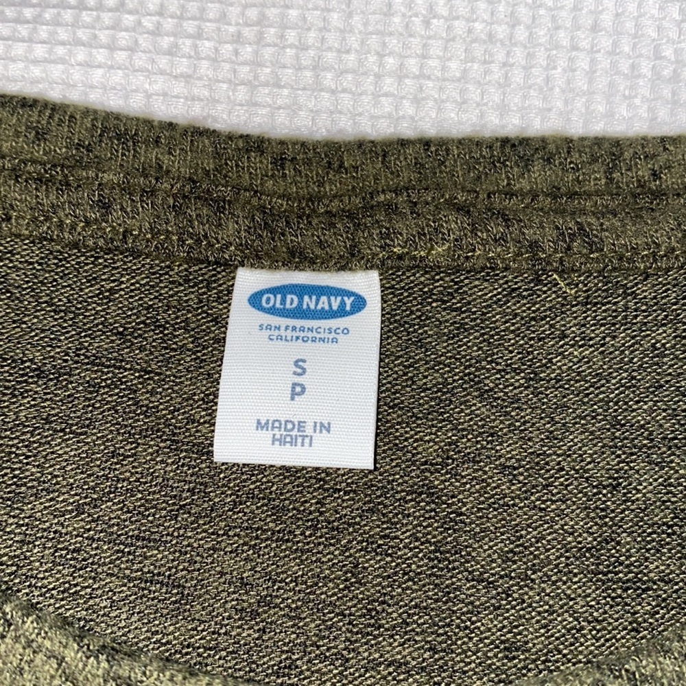 Old Navy Woman’s long sleeve soft top Size S Green - Picture 3 of 9